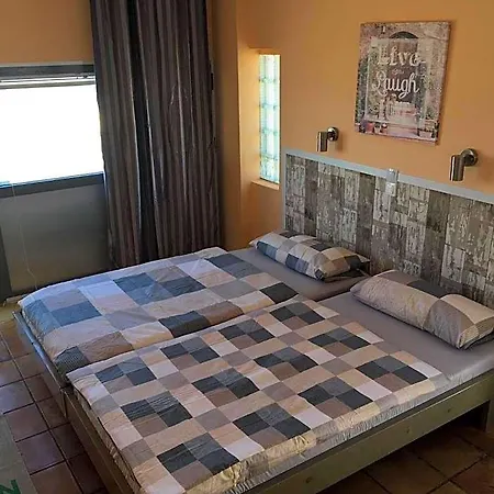 Anissaras Aparthotel