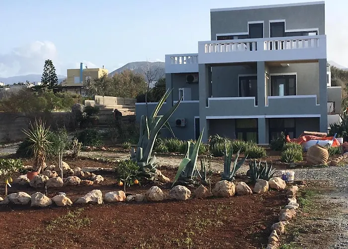 Anissaras Aparthotel