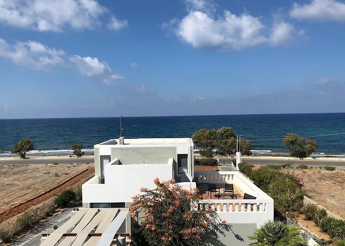 Anissaras Aparthotel 3*